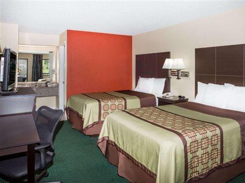 Days Inn By Wyndham Enterprise Exteriér fotografie
