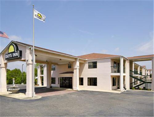Days Inn By Wyndham Enterprise Exteriér fotografie